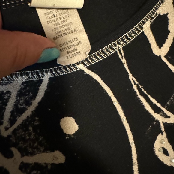 Jess & Jane Abstract Print Studded Accents Cotton Top - Picture 7 of 8